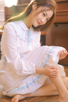 高压监狱女医生满天星叫什么名字